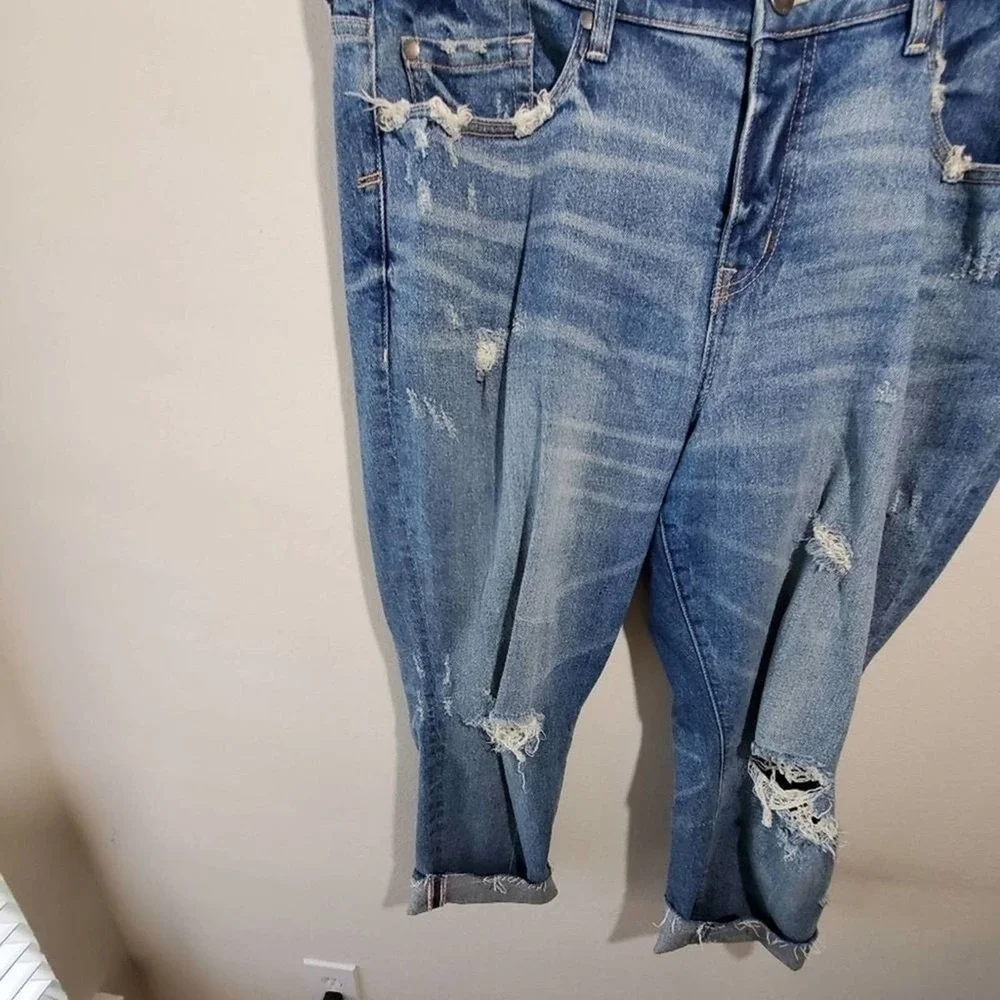 TORRID high rise straight distressed‎ jeans plus - Picture 3 of 10